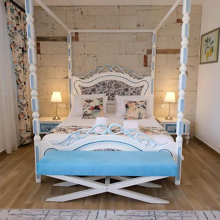 Limonaia Bed & Breakfast 4*