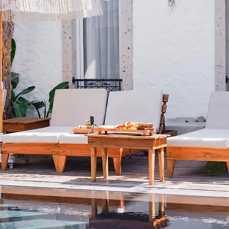 Limonaia Alojamento de Acomodação e Pequeno-almoço Alacati