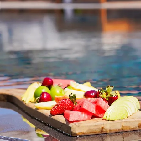 Alojamento de Acomodação e Pequeno-almoço Limonaia Alacati